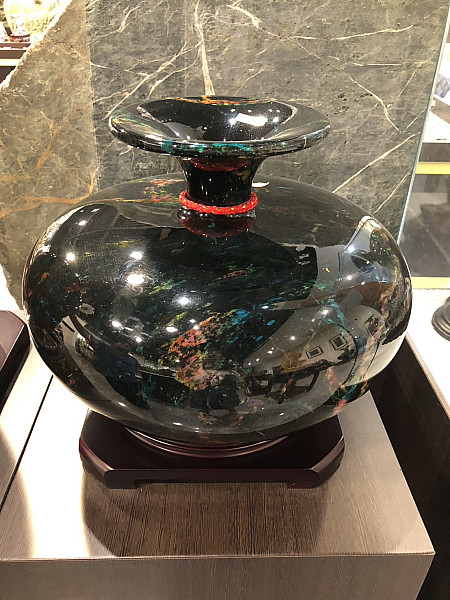 七彩藝石花瓶      貴妃